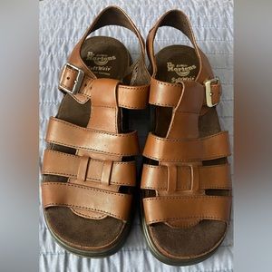 Cute strap sandals